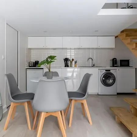 Appartement Duplex Proche De L'arc De Triomphe Et Trocadero Parijs