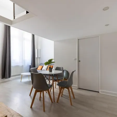 Appartement Duplex Proche De L'arc De Triomphe Et Trocadero *